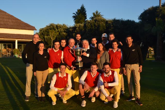 Xabier Gorospe con el equipo nacional ganador del Octogonal Masculino 2018