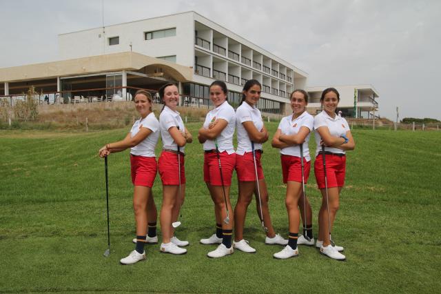 Nieves Martin, Natalia Aseguinolaza y María Villanueva seleccionadas con el equipo nacionaen el Campeonato de Europa Sub-18 Femenino