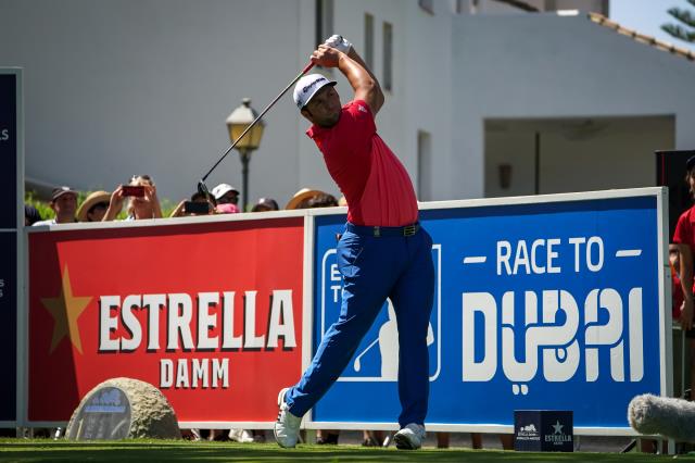 Siga los resultados en vivo de Jon Rahm y Adrián Otaegui en el Estrella Damm Andalucía Masters