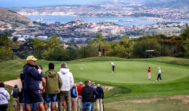 C.Vidal/M.Botaz y G.Santamaría/E.DeLosRios líderes en el arranque del Campeonato del País Vasco Dobles 2023