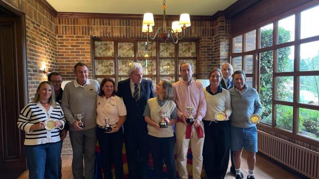 Triunfo de María y Victor Chávarri en el Campeonato de España Dobles Senior Mixto