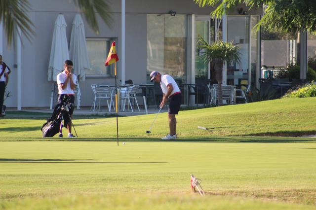 E. Román, G. Pagalday, A. Latorre y R. Martín representan al País Vasco en la decimosexta edición del Campeonato de España de FFAA de Pitch & Putt