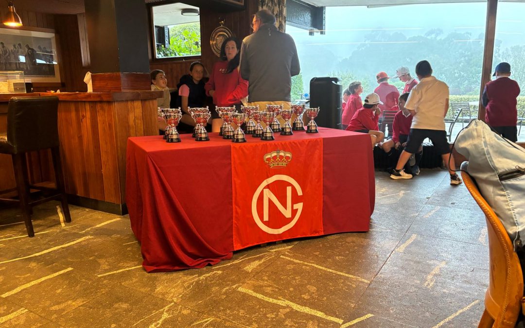 P.Basterra/N.Goikoetxea (Infantil), L.Hernandez/M.DiazGuereñu (Alevines) y A.Martin/A.Tellitu Campeones de Neguri Infantil