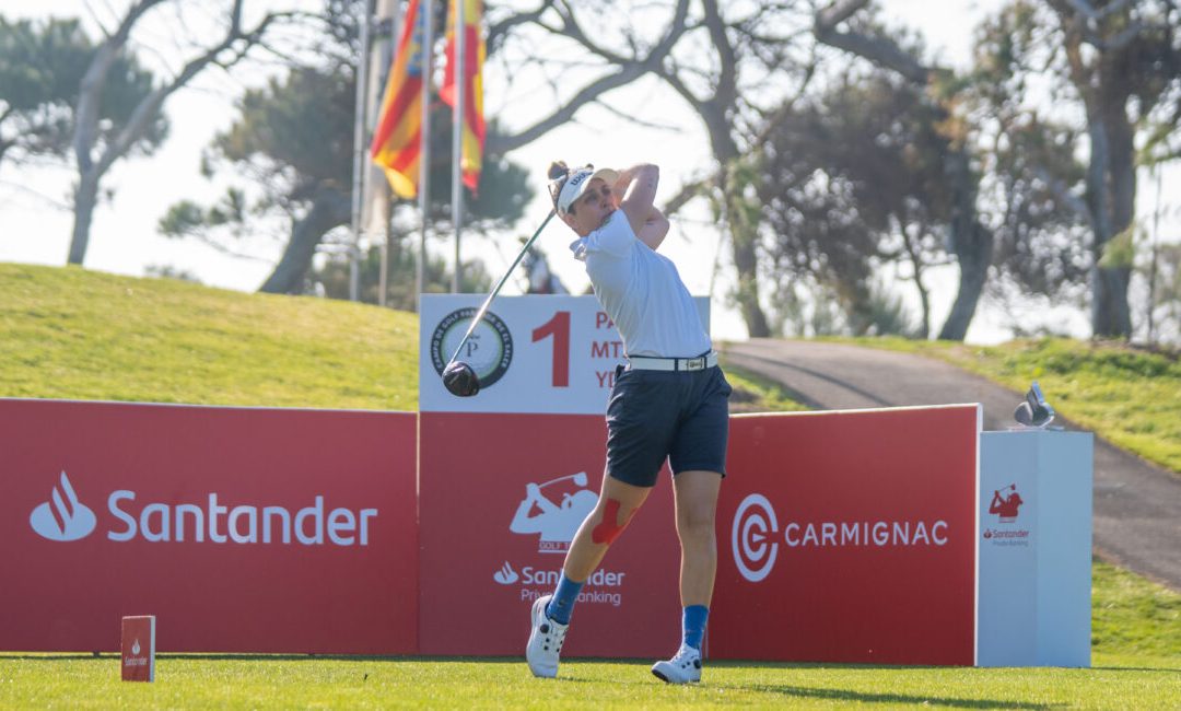Amaia Latorre, líder en solitario en la primera jornada del  Santander Golf Tour Valencia