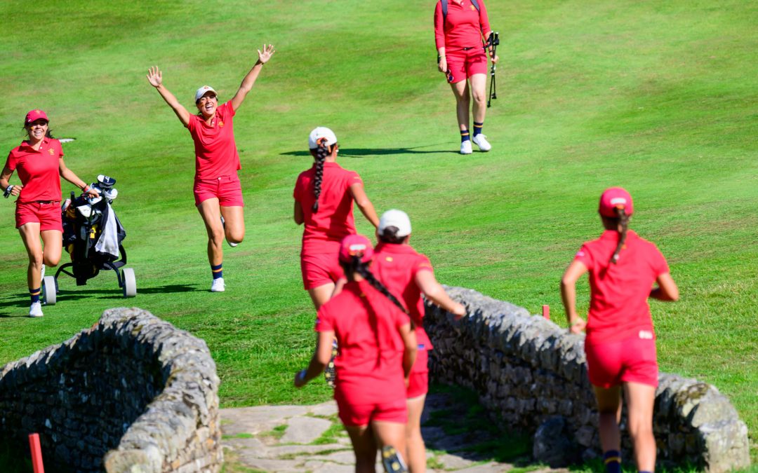 Lucía Iraola, con el equipo nacional, Campeona de Europa por equipos Sub-18 Femenino