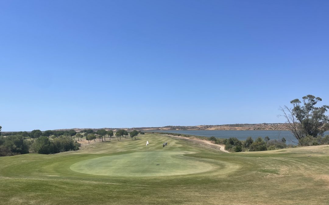 Joseba Torres y Borja Martín en la segunda fase de la escuela del DPWORLDTOUR
