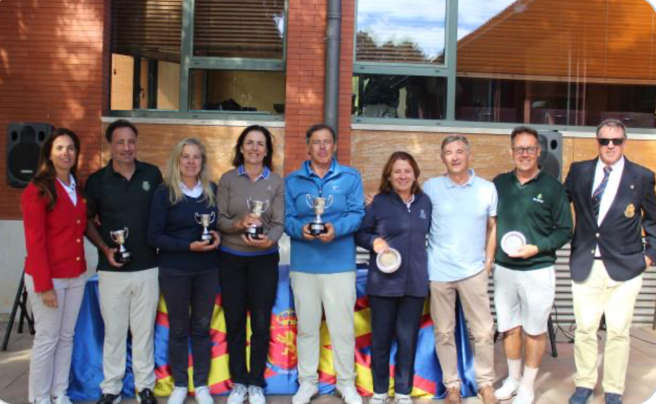 Buen papel de los jugadores vascos en el Campeonato de España Senior Dobles Mixto