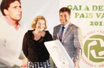 Elena Arocena y Jos&eacute; M&ordf;. Olaz&aacute;bal- Gala del Golf 2011